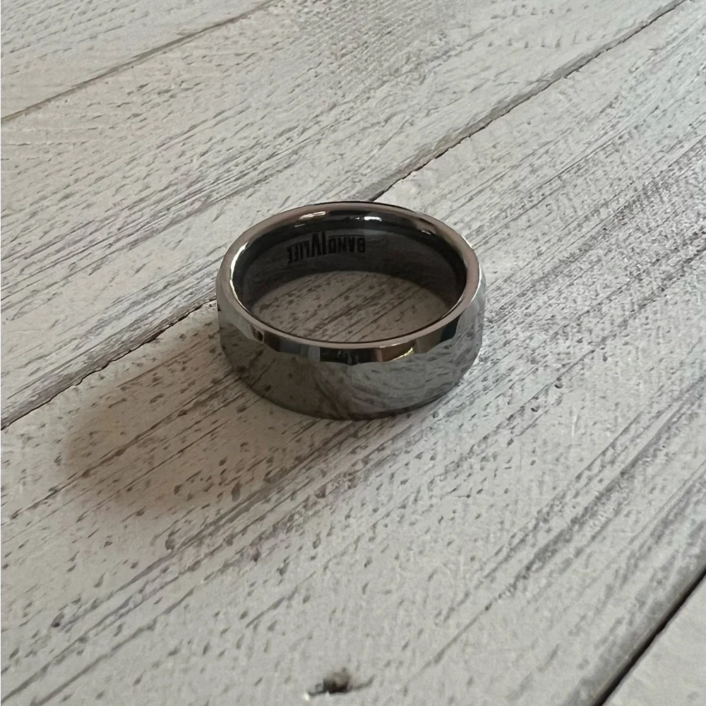 Men’s Tungsten Wedding Band size 9.5